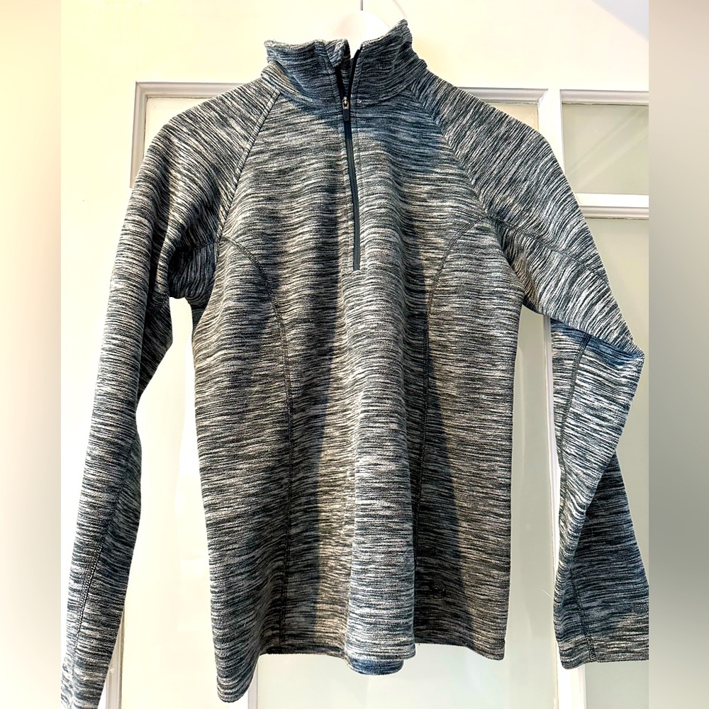 Mountain Hardware fleece